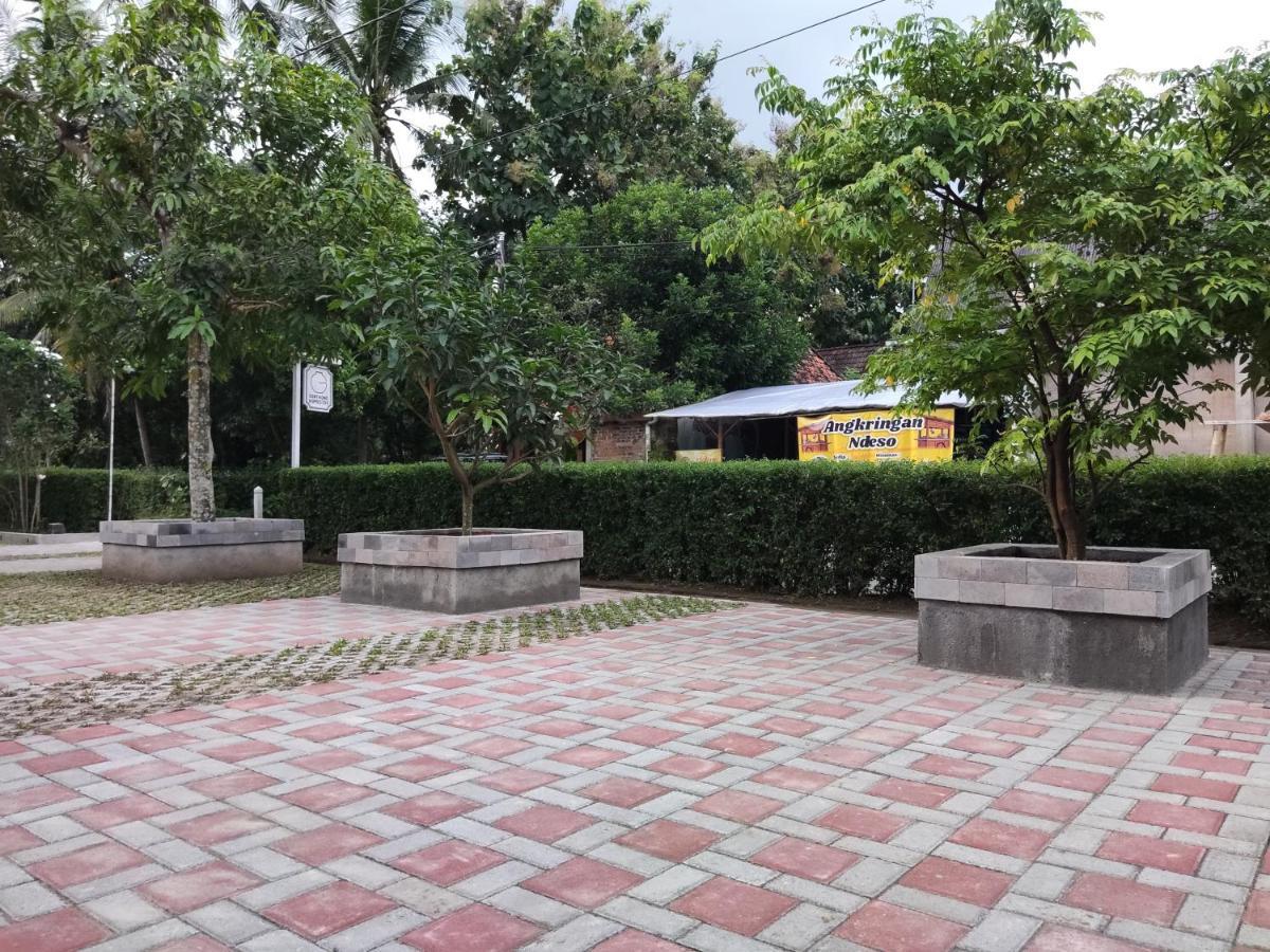 Genthong Homestay Magelang Eksteriør billede