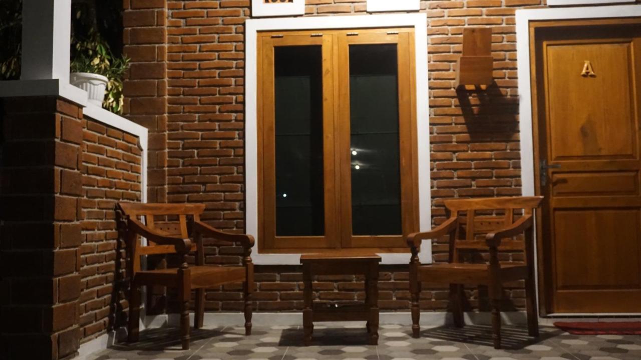 Genthong Homestay Magelang Eksteriør billede