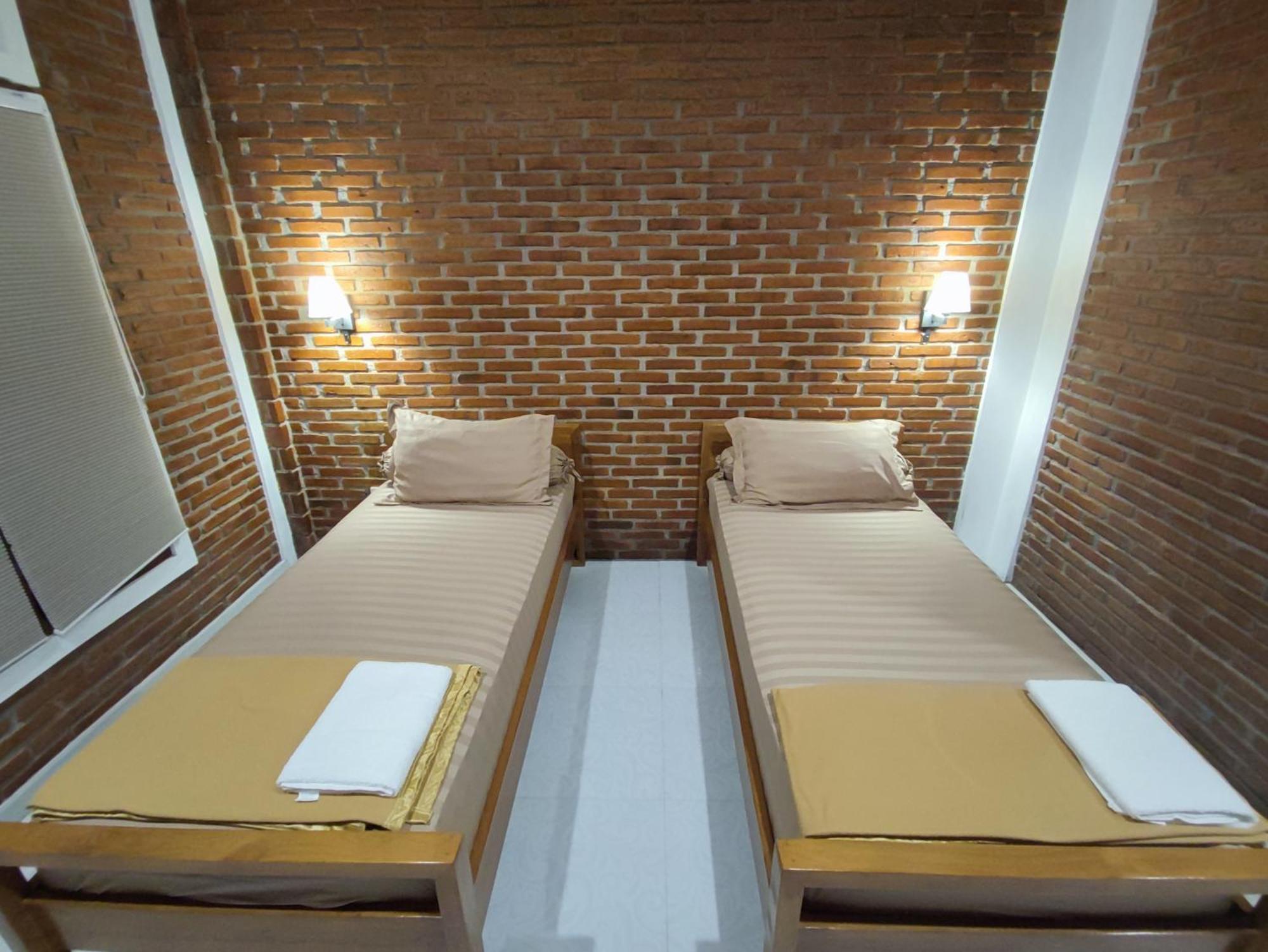 Genthong Homestay Magelang Eksteriør billede