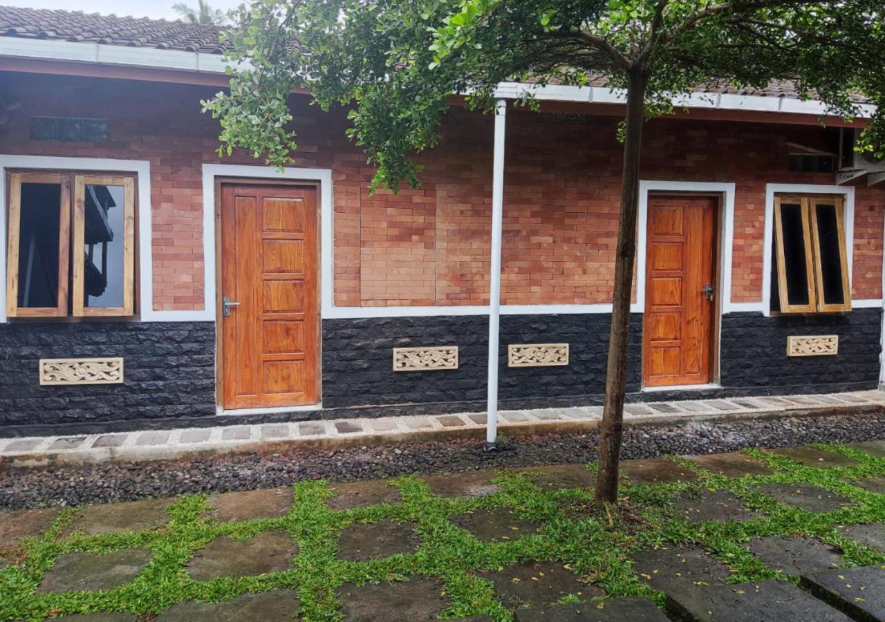 Genthong Homestay Magelang Eksteriør billede