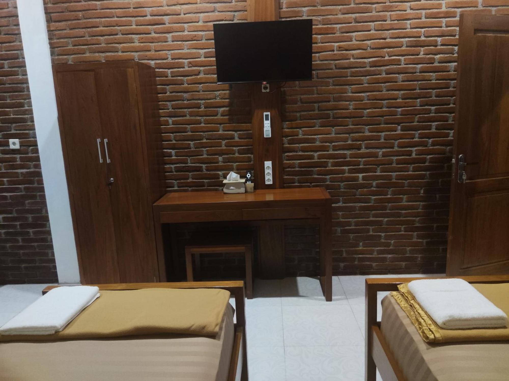 Genthong Homestay Magelang Eksteriør billede