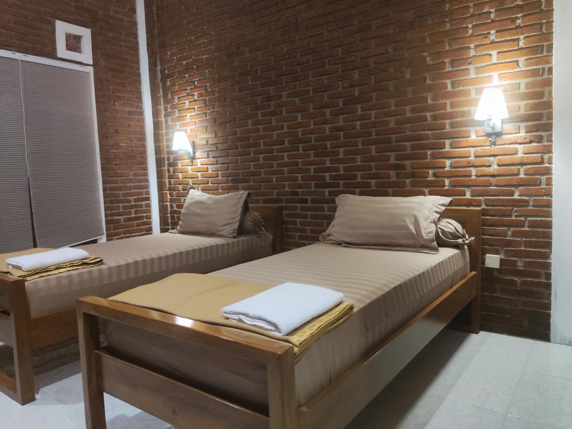 Genthong Homestay Magelang Eksteriør billede