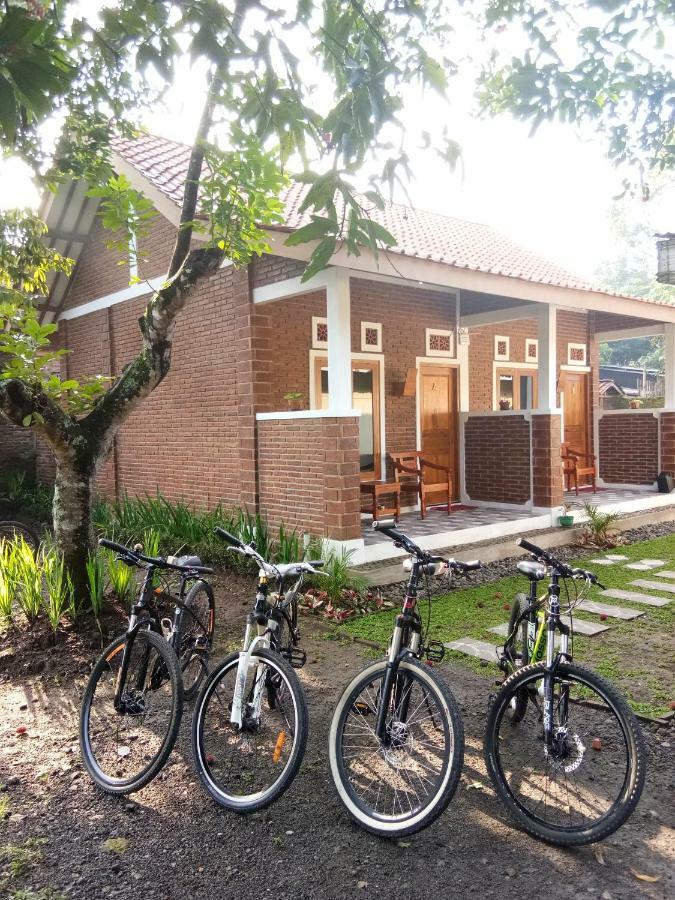 Genthong Homestay Magelang Eksteriør billede