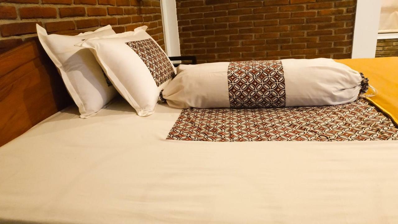 Genthong Homestay Magelang Eksteriør billede