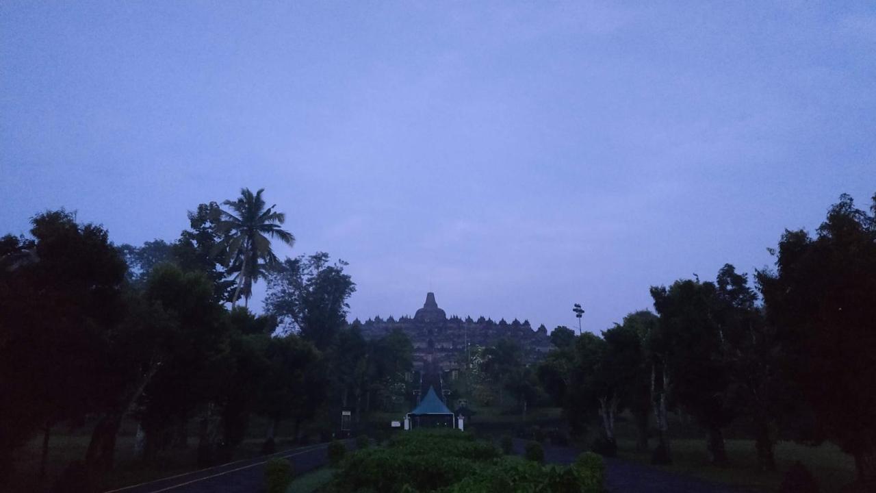 Genthong Homestay Magelang Eksteriør billede